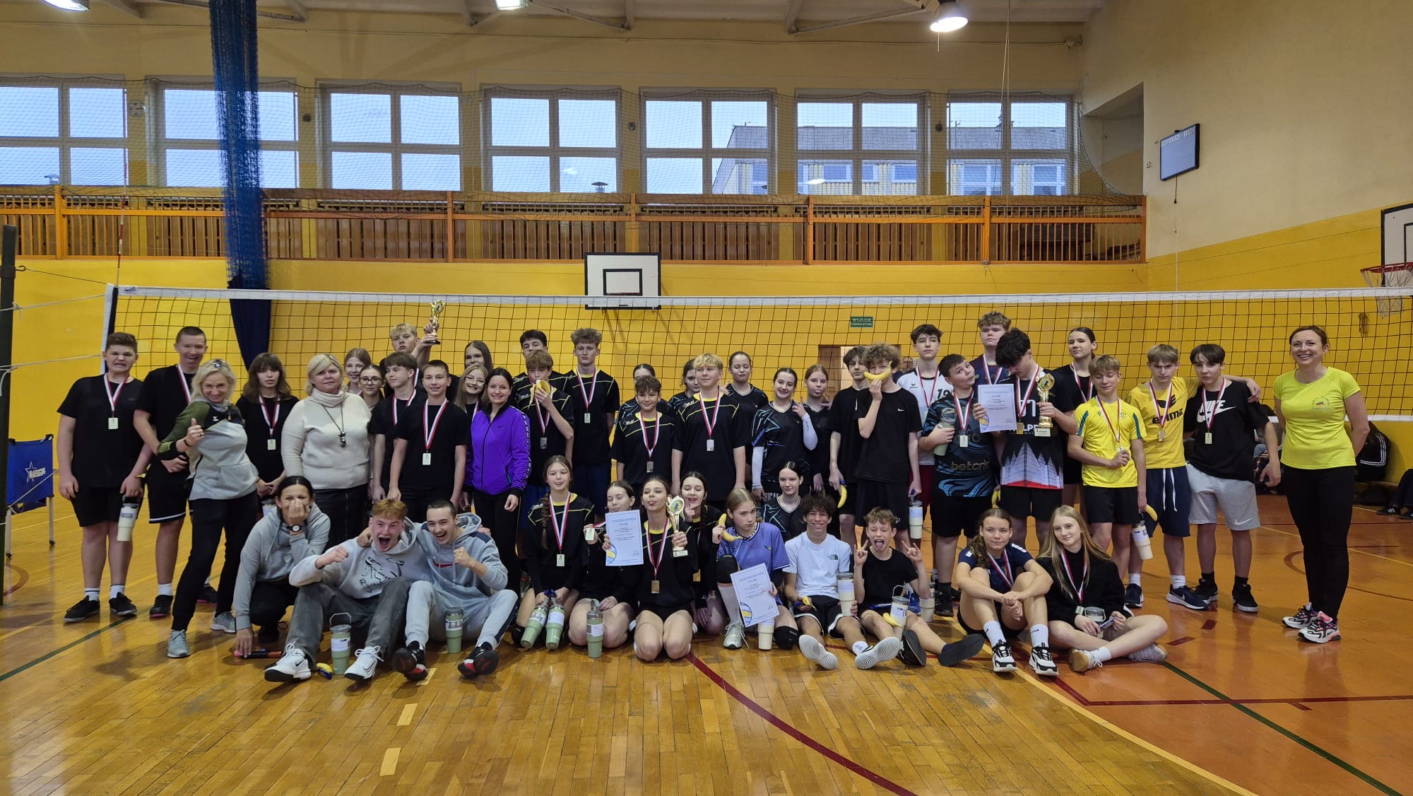 You are currently viewing Andrzejkowy Turniej Piłki Siatkowej Drużyn Mieszanych